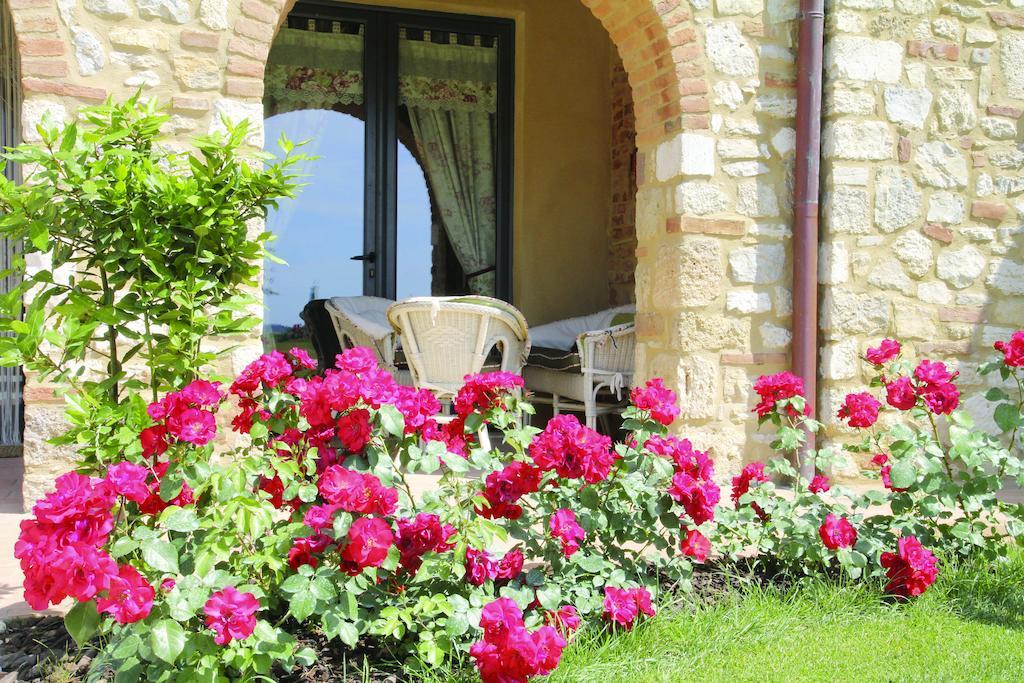 Agriturismo San Lorenzo Serre Di Rapolano Exterior foto