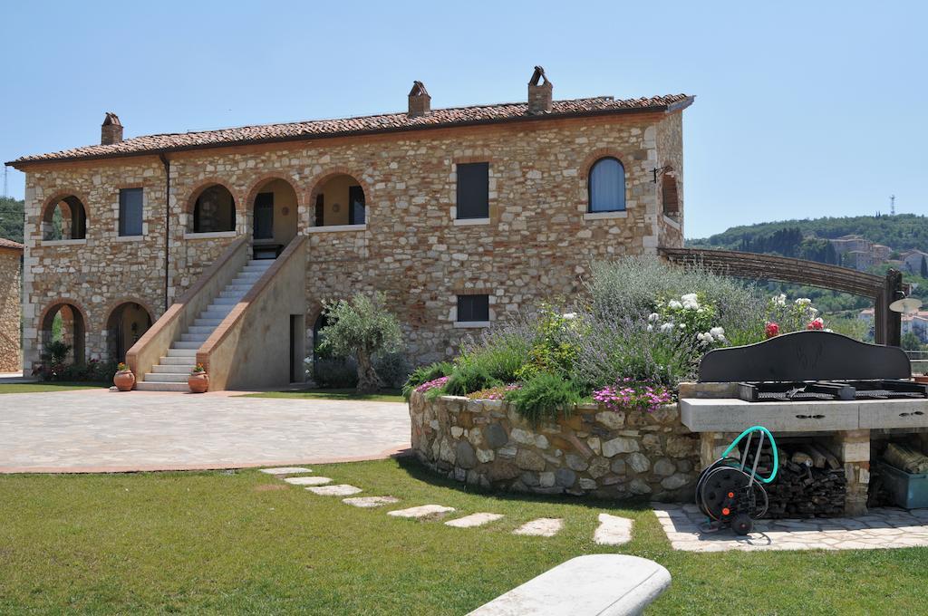 Agriturismo San Lorenzo Serre Di Rapolano Exterior foto